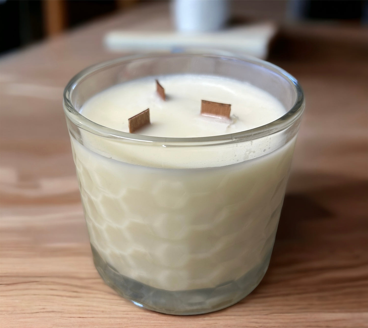 16oz Soy Wax Candle: Lemon Lavender Aroma | Relaxing Scent | Scents By Sam
